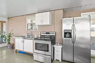 16121 SE Hwy 42, Weirsdale, FL 32195 - Photo 32