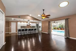 33719 Overton Dr, Leesburg, FL 34788 - Photo 10