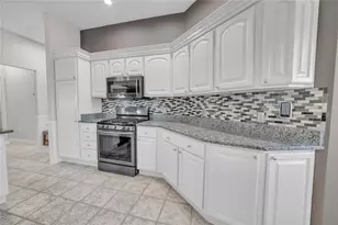 7180 SE 172nd Hazelwood Loop, The Villages, FL 32162 - Photo 28