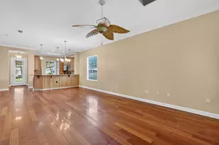 2117 Appalachee Cir, Tavares, FL 32778 - Photo 4