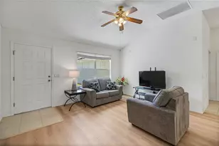 1203 Laurel Oak Ln, Lady Lake, FL 32159 - Photo 40