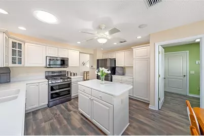 1529 Straton Way, The Villages, FL 32162 - Photo 8