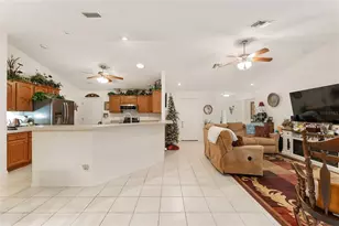 939 Dora Ave, Tavares, FL 32778 - Photo 16