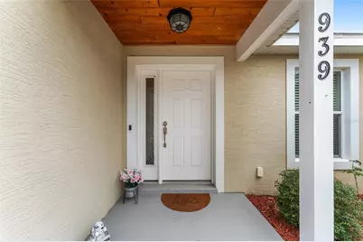 939 Dora Avenue, Tavares, FL 32778 - Photo 6