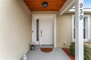 939 Dora Ave, Tavares, FL 32778 - Photo 6