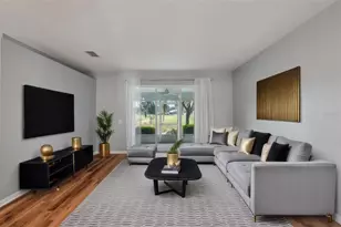 26821 Augusta Springs Cir, Leesburg, FL 34748 - Photo 4