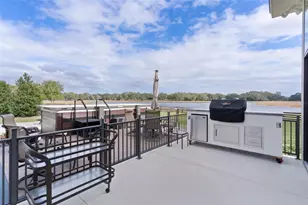 2765 Saddlebrook Cir, The Villages, FL 32162 - Photo 70