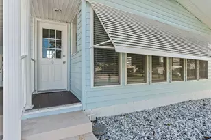 1613 Bay Meadows Ln, Lady Lake, FL 32159 - Photo 2