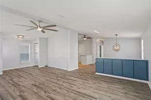 1613 Bay Meadows Ln, Lady Lake, FL 32159 - Photo 6