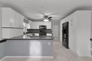 1822 Augustine Dr, The Villages, FL 32159 - Photo 12