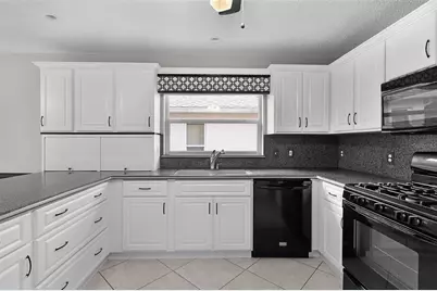 1822 Augustine Drive, The Villages, FL 32159 - Photo 8