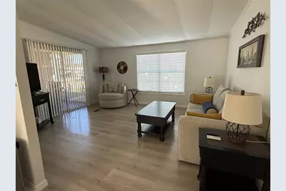 102 Robin Lane, Wildwood, FL 34785 - Photo 2