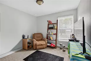 528 E Citrus Ave, Eustis, FL 32726 - Photo 10