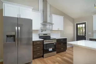 911 N 14th St, Palatka, FL 32177 - Photo 6