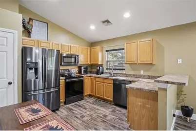 4542 Lemon Street, Lady Lake, FL 32159 - Photo 12