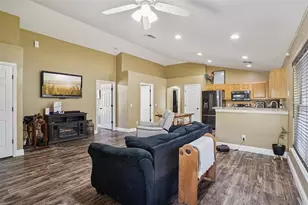 4542 Lemon St, Lady Lake, FL 32159 - Photo 10
