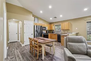 4542 Lemon St, Lady Lake, FL 32159 - Photo 16