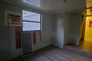 440 Alma St, Lady Lake, FL 32159 - Photo 8