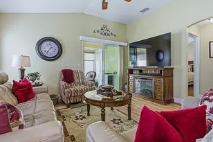 2121 Aber Ln, The Villages, FL 32163 - Photo 8