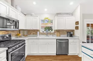 3433 Worth Cir, The Villages, FL 32162 - Photo 8