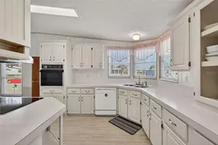 3117 Manatee Rd, Tavares, FL 32778 - Photo 14