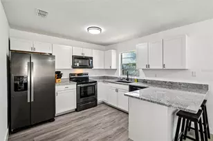 56305 Redbud Rd, Astor, FL 32102 - Photo 14