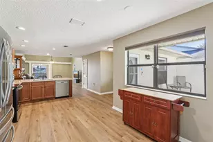 2216 Cypress Cove Dr, Tavares, FL 32778 - Photo 10