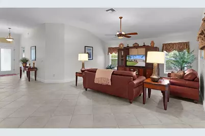 1485 Dalzell Court, The Villages, FL 32162 - Photo 8