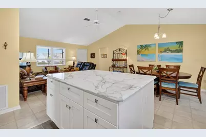 923 Camino Del Rey Drive, The Villages, FL 32159 - Photo 8