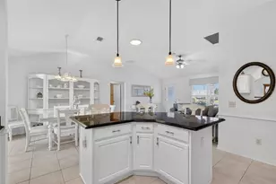 938 Joanna Ln, The Villages, FL 32162 - Photo 12