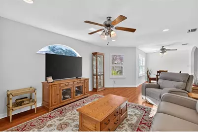 938 Joanna Lane, The Villages, FL 32162 - Photo 16