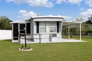 1370 County Dr, Tavares, FL 32778 - Photo 1