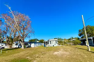 1370 County Dr, Tavares, FL 32778 - Photo 12