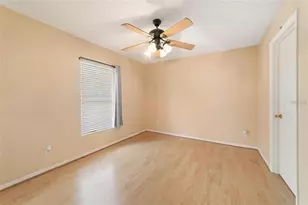 2256 Lake Pointe Cir, Leesburg, FL 34748 - Photo 18