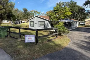 822 S Lone Oak Dr, Leesburg, FL 34748 - Photo 2