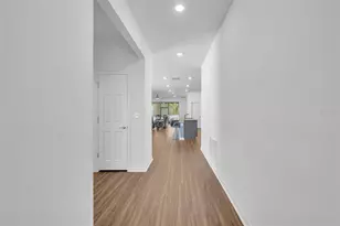 4249 Beargrass St, Clermont, FL 34714 - Photo 4