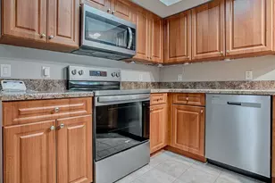 5318 Edgewater Way, Oxford, FL 34484 - Photo 8