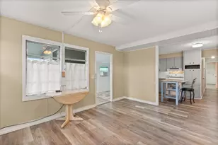 465 Marina Ln, Tavares, FL 32778 - Photo 8