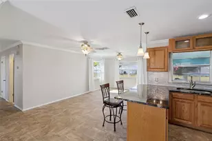 33415 Picciola Dr, Fruitland Park, FL 34731 - Photo 6