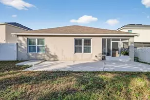 3471 Landing Vw, Tavares, FL 32778 - Photo 4