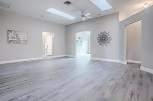 702 Perez Pl, The Villages, FL 32159 - Photo 8
