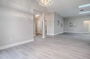 702 Perez Pl, The Villages, FL 32159 - Photo 14