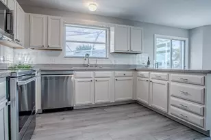 702 Perez Pl, The Villages, FL 32159 - Photo 18