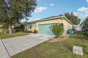 1689 Strathmore Cir, Mount Dora, FL 32757 - Photo 2