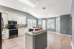 602 Juanita Ct, The Villages, FL 32159 - Photo 10