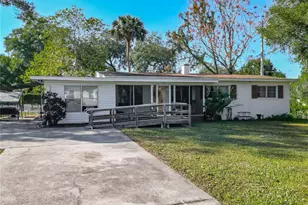 114 Park Ave, Fruitland Park, FL 34731 - Photo 1