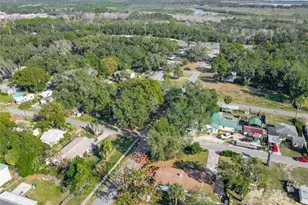 114 Park Ave, Fruitland Park, FL 34731 - Photo 4