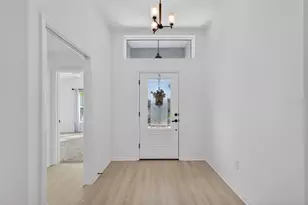 4624 Wightman Cir, The Villages, FL 32163 - Photo 4