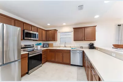 1131 Southern Sun Drive, The Villages, FL 32162 - Photo 14