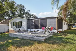 1409 Torrey Pines Dr, The Villages, FL 32159 - Photo 6